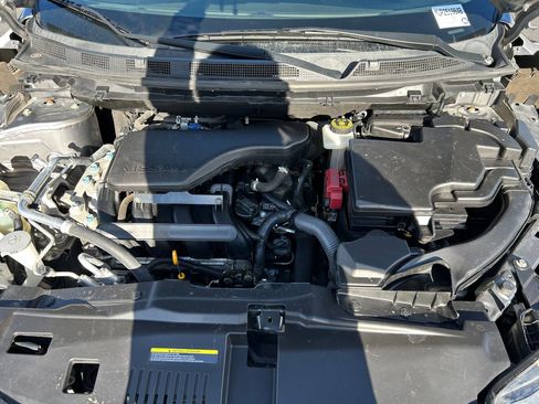 Used 2021 Nissan Rogue Sport S image 30