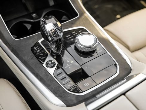 Used 2022 BMW X5 M50i w/ Executive Package image 25