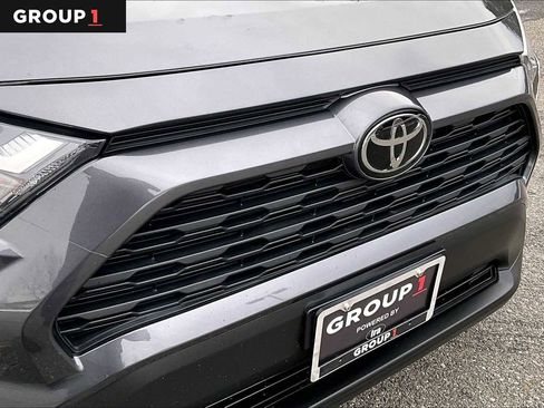 Certified 2023 Toyota RAV4 LE image 31