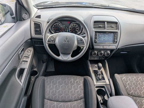 Used 2025 Mitsubishi Outlander Sport AWD image 15