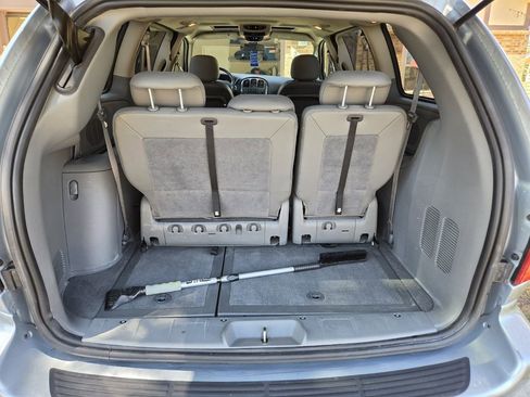 Used 2005 Dodge Grand Caravan SXT w/ Leather Interior Group FWD image 59