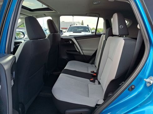 Used 2016 Toyota RAV4 XLE AWD/4WD image 13