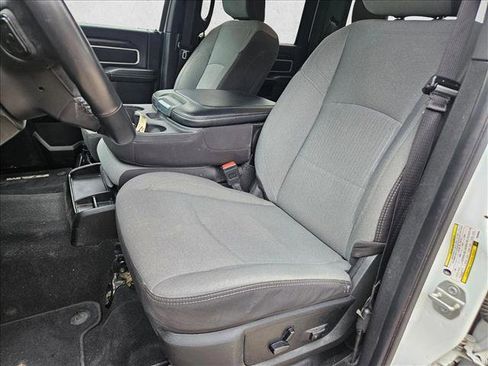 Used 2024 RAM 2500 Big Horn AWD/4WD image 12