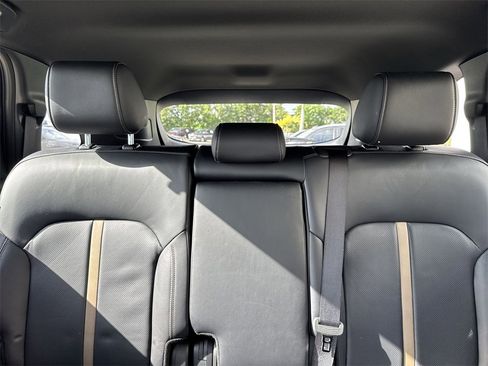 Used 2025 MAZDA CX-70 3.3 Turbo w/ Premium Plus Pkg image 19