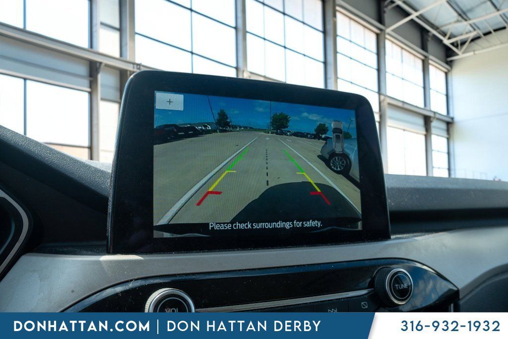 Used 2022 Ford Escape SEL FWD image 5