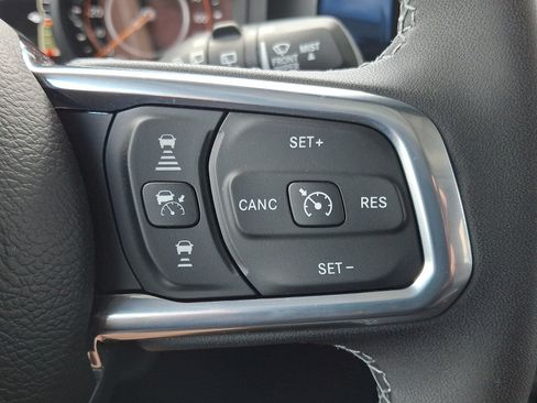 Certified 2025 Jeep Wrangler Unlimited Sahara AWD/4WD image 22