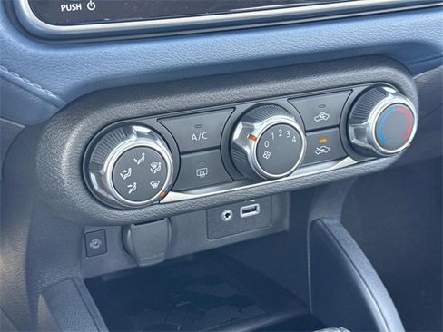 New 2025 Nissan Versa SV w/ Trunk Package image 27