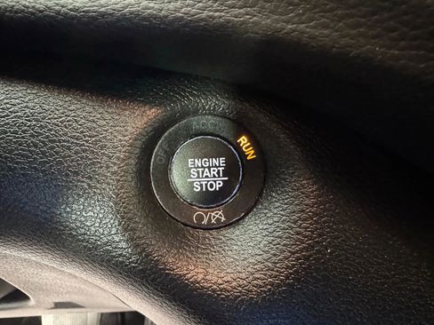 Used 2022 Jeep Cherokee Latitude Lux image 17