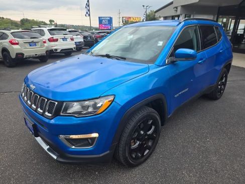 Used 2019 Jeep Compass Limited AWD/4WD image 2