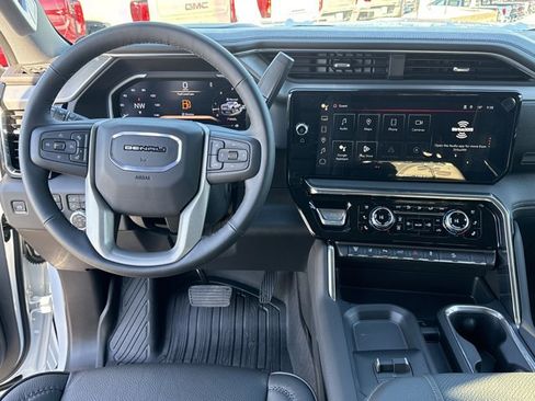 New 2026 GMC Sierra 2500 Denali w/ Denali Reserve Package image 7