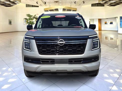 Certified 2025 Nissan Armada SV image 2