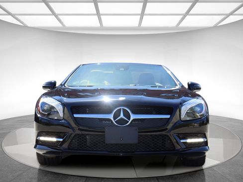 Used 2013 Mercedes-Benz SL 550 image 2