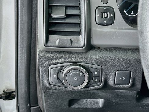 Used 2019 Ford Ranger XL w/ Equipment Group 101A Mid RWD image 16