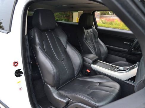 Used 2015 Land Rover Range Rover Evoque Pure Plus image 29