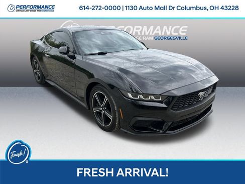 Used 2024 Ford Mustang Coupe RWD image 1
