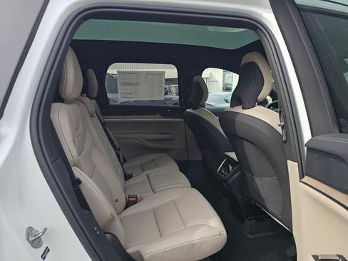 New 2026 Volvo EX90 Ultra image 14