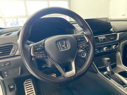 Used 2022 Honda Accord Sport image 14