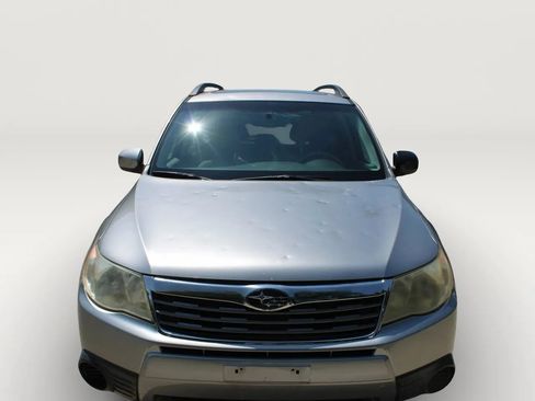 Used 2010 Subaru Forester 2.5X Premium w/ Popular Equipment Group 1A AWD/4WD image 2