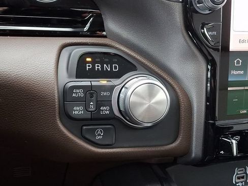 New 2026 RAM 1500 Laramie AWD/4WD image 10