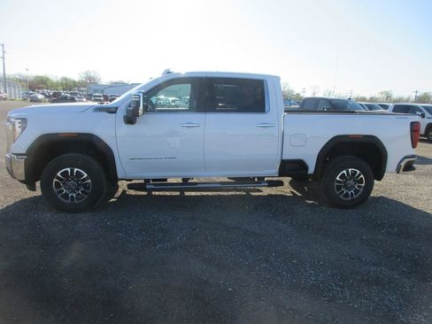 New 2026 GMC Sierra 2500 SLT image 9