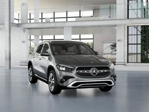 New 2026 Mercedes-Benz GLA 250 4MATIC image 9