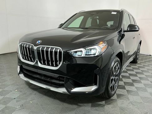 Used 2025 BMW X1 xDrive28i w/ Technology Package AWD/4WD image 2
