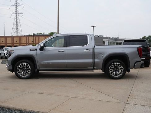 Used 2023 GMC Sierra 1500 Denali Ultimate AWD/4WD image 4