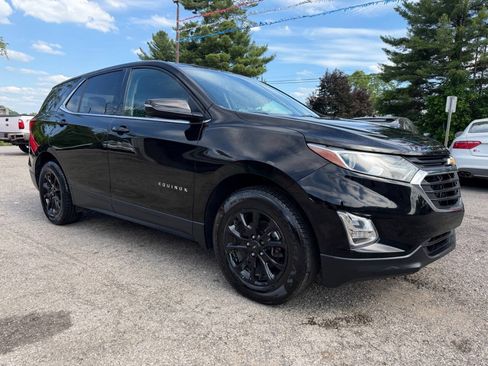 Used 2018 Chevrolet Equinox LT AWD/4WD image 3