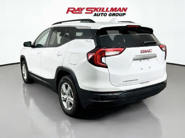 Used 2023 GMC Terrain SLE w/ Driver Convenience Package FWD image 5