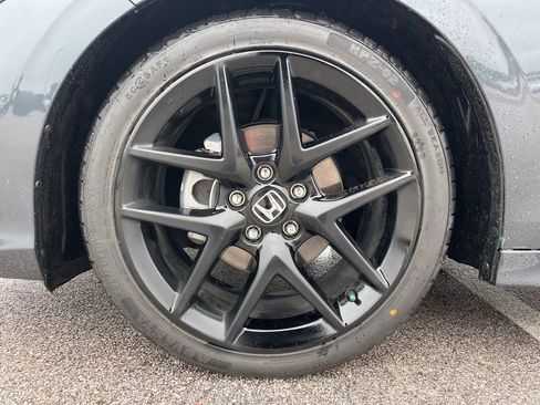 Used 2025 Honda Civic Sport image 12