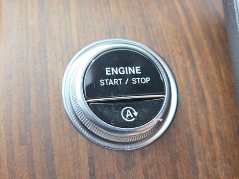 Used 2023 Mercedes-Benz C 300 Sedan image 22