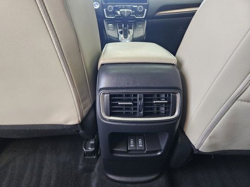 Used 2018 Honda CR-V Touring image 22