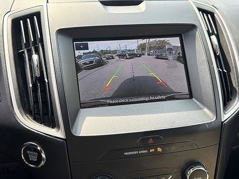 Used 2019 Ford Edge SEL w/ Equipment Group 201A FWD image 15