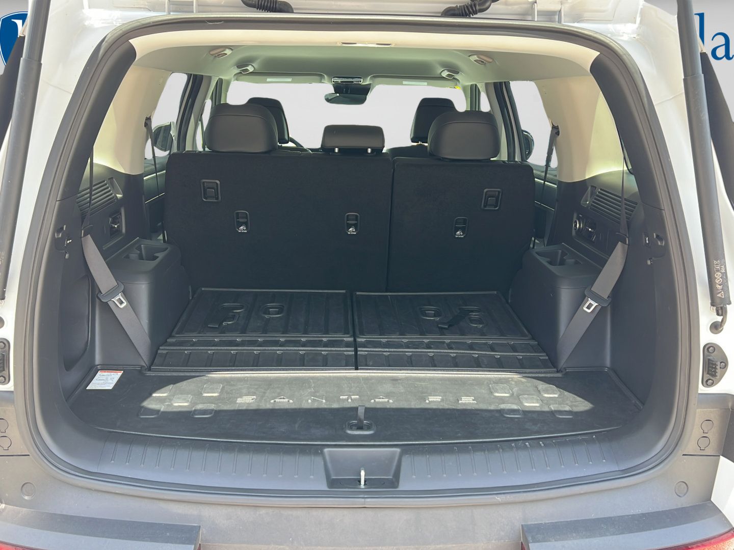 Certified 2025 Hyundai Santa Fe SEL FWD image 9