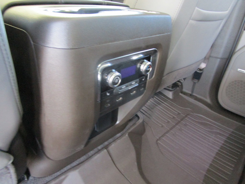 New 2026 GMC Yukon Elevation w/ Elevation Premium Package RWD image 19