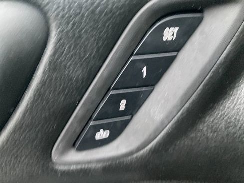 Used 2017 GMC Acadia SLT image 44