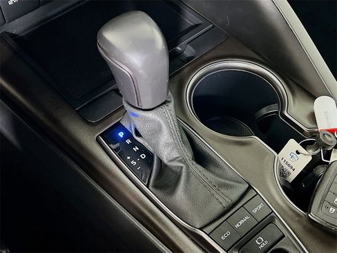 Certified 2024 Toyota Camry SE image 16