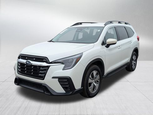 Certified 2025 Subaru Ascent Premium image 3