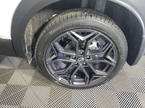 New 2026 Nissan Kicks SR image 30