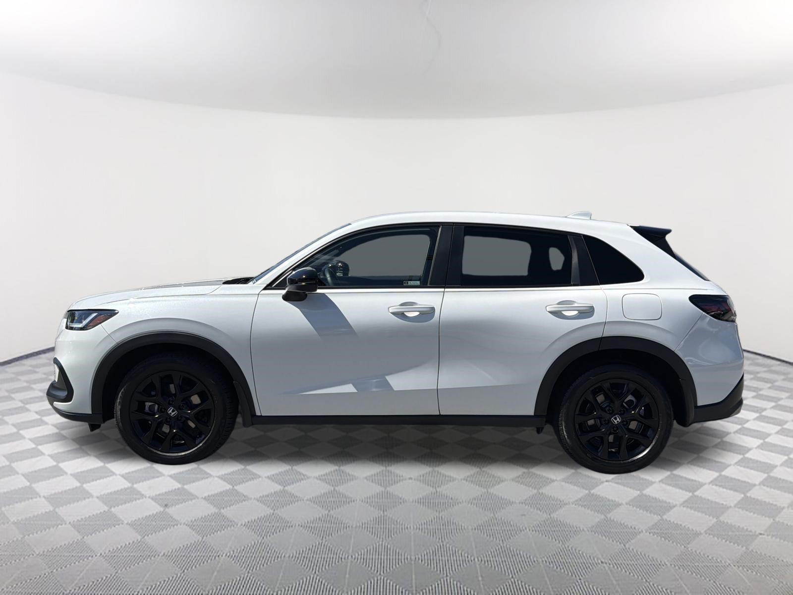 Used 2024 Honda HR-V Sport image 13