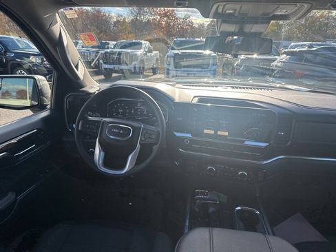 Certified 2024 GMC Sierra 1500 Elevation image 14