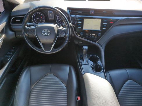 Used 2020 Toyota Camry SE image 23