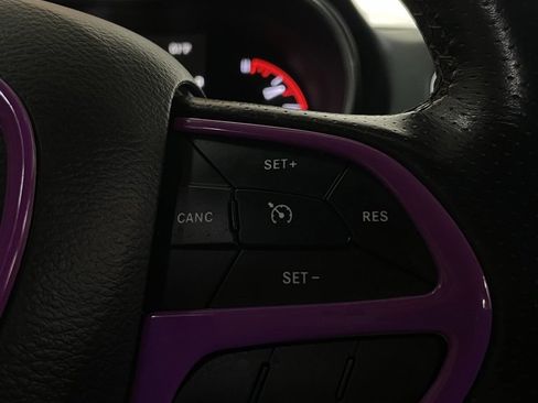 Used 2020 Dodge Durango SXT w/ 3rd Row Seating Group image 25