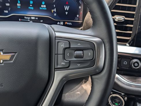Used 2025 Chevrolet Silverado 2500 LTZ w/ LTZ Convenience Package AWD/4WD image 23