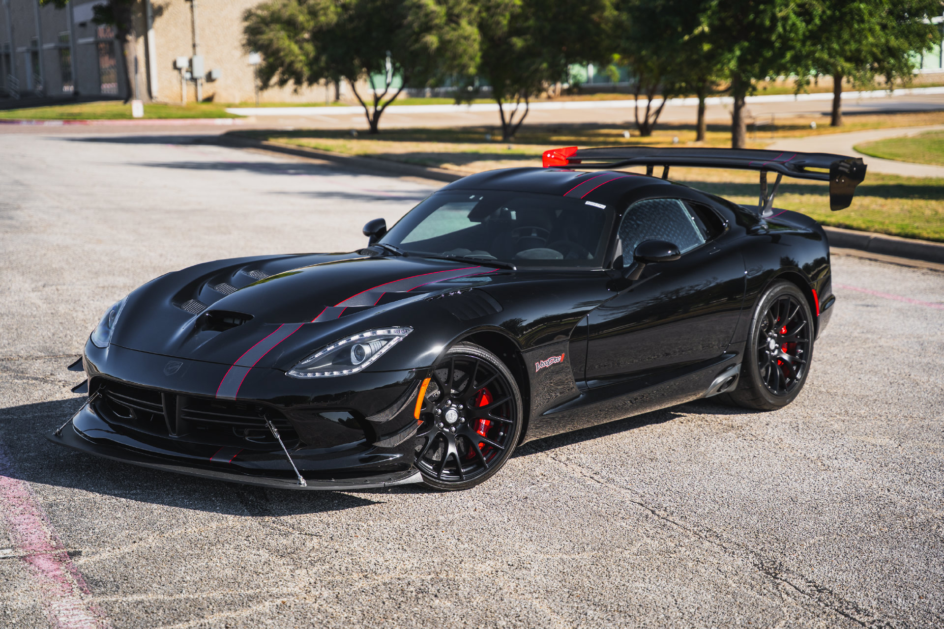 Used 2017 Dodge Viper GTC w/ ACR Package RWD image 3