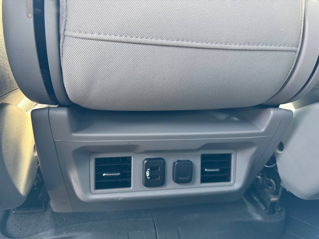 Used 2019 Chevrolet Silverado 1500 LT w/ All-Star Edition AWD/4WD image 24