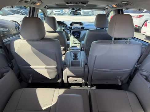 Used 2016 Honda Odyssey Touring Elite image 18
