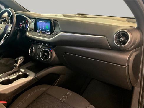 Used 2020 Chevrolet Blazer LT FWD image 16