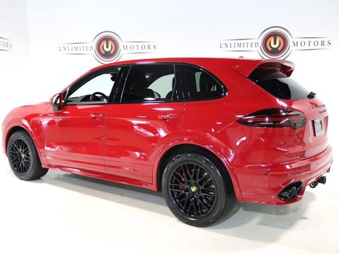 Used 2016 Porsche Cayenne GTS AWD/4WD image 3