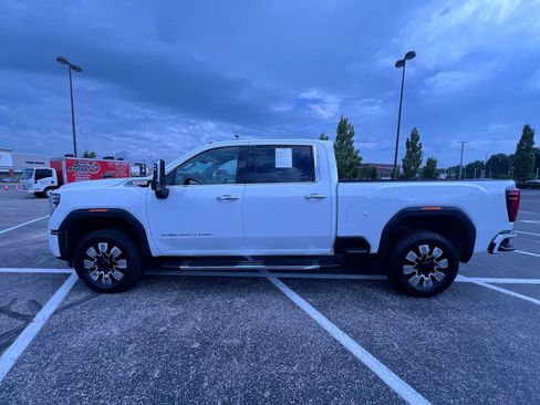 Used 2025 GMC Sierra 3500 Denali w/ Denali Reserve Package AWD/4WD image 5